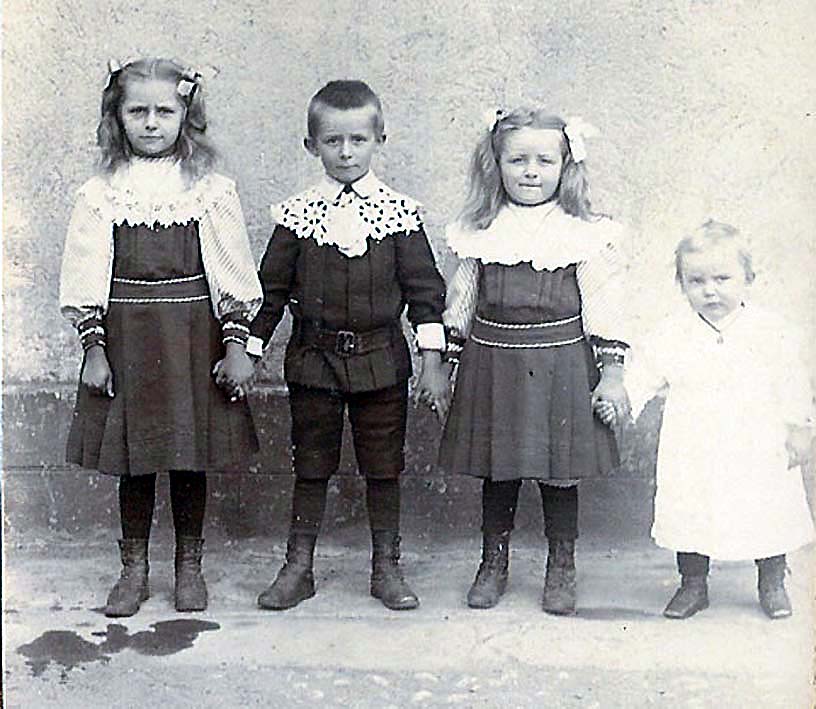 B17Enfants Adrien1909.jpg